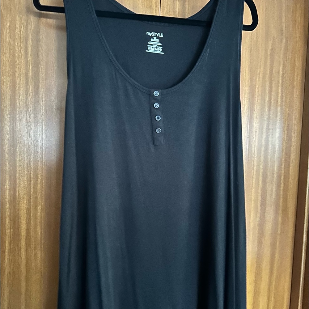 Black Sleeveless Top size 1X